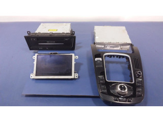 Радио/ проигрыватель CD/DVD / навигация