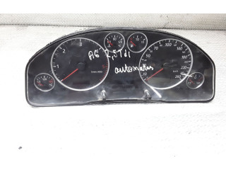 Панель приборов 110080128 Audi A6 S6 C5 4B