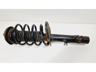 Передний амортизатор с пружиной      