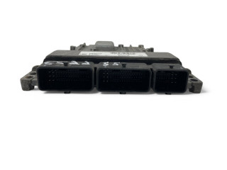 Блок управления двигателем Блок управления 237101384S, 237107137R Dacia Duster