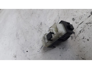 Включатель электрических окон