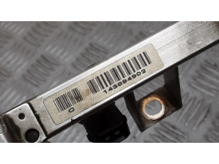 Vstřikovač 143894902, 1427240   BMW 5 E39  pro benzínový motor 2.2 M54B22 