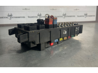 Блок предохранителей    8645364, 000401660404   Volvo V70