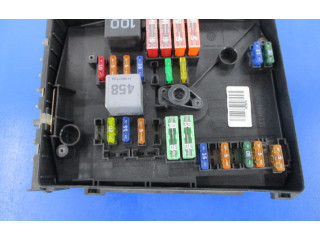 Блок предохранителей     Audi A3 S3 A3 Sportback 8P    