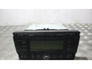 Радио/ проигрыватель CD/DVD / навигация