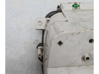 Přístrojová deska  Volkswagen PASSAT B3 1993 81117621  