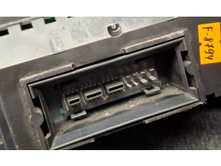 Панель приборов 1Z0920810B   Skoda Octavia Mk2 (1Z)       