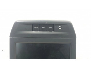 Радио/ проигрыватель CD/DVD / навигация