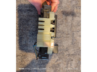 Ящик предохранителей (комплект) 8260097405 Daihatsu YRV