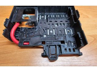 Блок предохранителей  13362765, 27072011   Opel Meriva B    