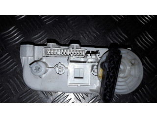 Блок управления климат-контролем 13215936   Opel Meriva A