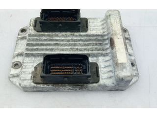 Блок управления двигателя Opel Combo C