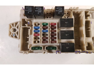 Pojistková skříňka 8637A157, 608250467 Mitsubishi Pajero 2007