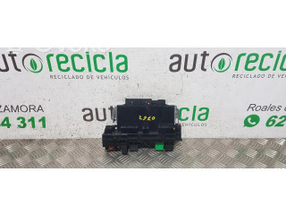 Pojistková skříňka A0275454532 Mercede-Benz S W220