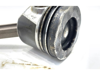  Поршень с шатуном  CLH  Volkswagen Golf VII  