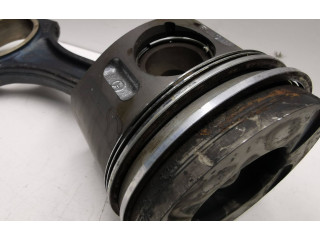 Píst A6460300517, 6460300517 Mercedes-Benz C W204 646.811