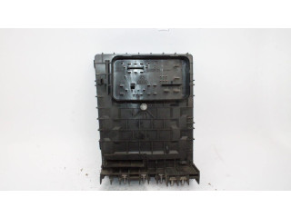 Блок предохранителей 1K0937125A Volkswagen Jetta V