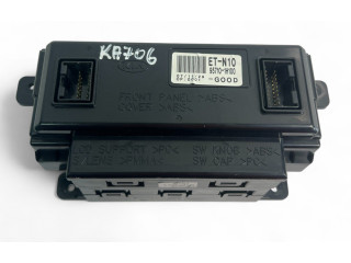 Дисплей    957101H100   KIA Ceed