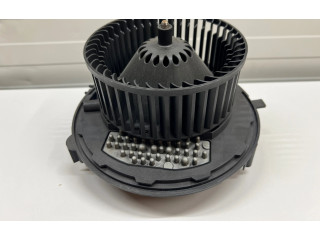 Вентилятор печки    5Q1819021B, 5q0907521c   Audi A3 S3 8V