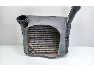 Интеркулер 95811064011, 7L6145804A Porsche Cayenne (9PA)