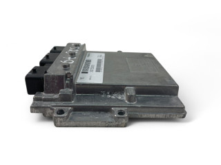 Блок управления двигателем Блок управления 30729351   Volvo V70