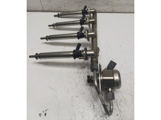 Топливная рампа A2700701595, 0261520212 Mercedes-Benz C W205