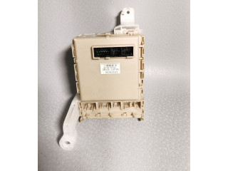 Pojistková skříňka 8273005C80, 391014F26 Toyota Avensis T270 2014