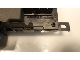 Pojistková skříňka BMW X1 F48 F49 2018