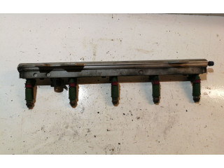 Подушка безопасности водителя 39053107 Volvo V70