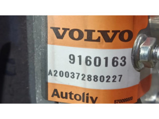 Подушка безопасности водителя 9160163   Volvo S70  V70  V70 XC