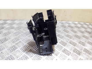 Блок предохранителей     Chevrolet Captiva    