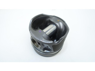 Píst 55577331 Opel Zafira A