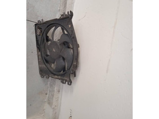 Вентилятор радиатора     211221907    Renault Clio III 