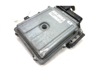 Масляный насос 0281014671 Jaguar XJ X351