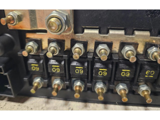 Блок предохранителей  9452993, 518323118   Volvo V70    