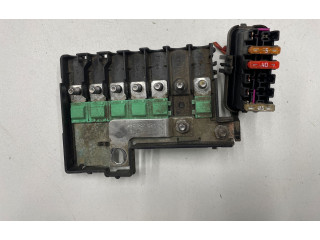 Блок предохранителей 6R0937550A Skoda Rapid (NH)