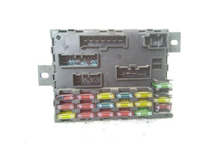 Блок предохранителей 46776086, 46776086 Lancia Lybra