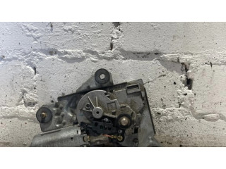 Моторчик заднего дворника 0390206517 Mitsubishi Carisma