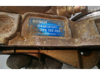 Топливная рампа 0438121011, 026133353 Audi 80 90 B3