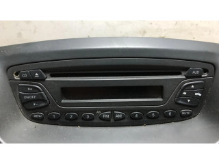 Радио/ проигрыватель CD/DVD / навигация