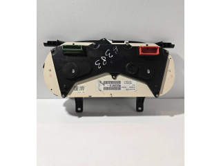 Панель приборов P8200390135, 216788839   Renault Trafic II (X83)       