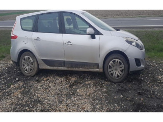 Комплект радиатора REN103520 Renault Scenic III - Grand scenic III