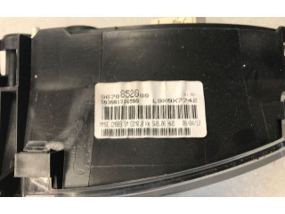 Přístrojová deska  Citroen Berlingo 2007 503001316500, L9X0X7742  