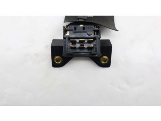 Ручка стеклоочистителей 1363015 Volvo 940