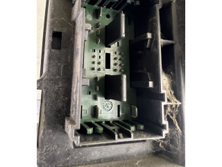 Блок предохранителей 04692087AB, L0023294AB   Jeep Grand Cherokee (WK)    