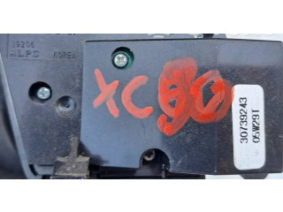 Блок предохранителей 3073243   Volvo XC90    