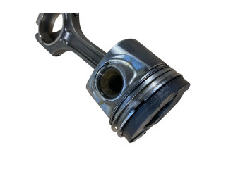 Поршень с шатуном Volvo XC60 для дизельного двигателя 2.4