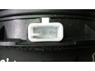 Громкоговоритель (громкоговорители) высокой частоты в передних дверях