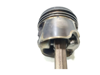 Поршень с шатуном DCXA 03LA Skoda Superb B8 (3V)