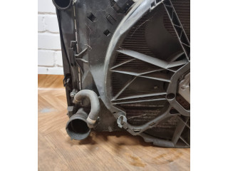 Радиатор (ы) держатель / кронштейн